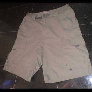 Men’s Columbia cargo fishing shorts